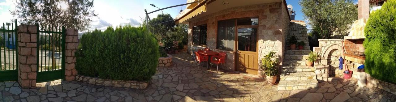 Altin Skrapari Guesthouse Ксаміл Екстер'єр фото