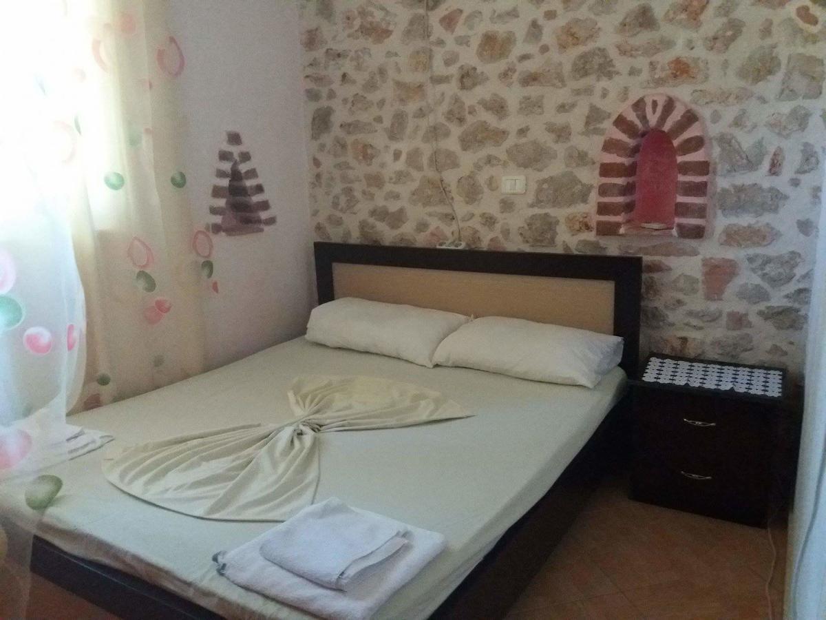 Altin Skrapari Guesthouse Ксаміл Екстер'єр фото